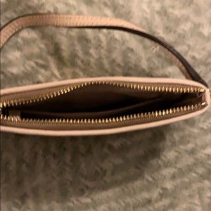 Michael Kors Bags - Michael Kors wristlet Michael Kors Bags - Michael Kors wristlet
